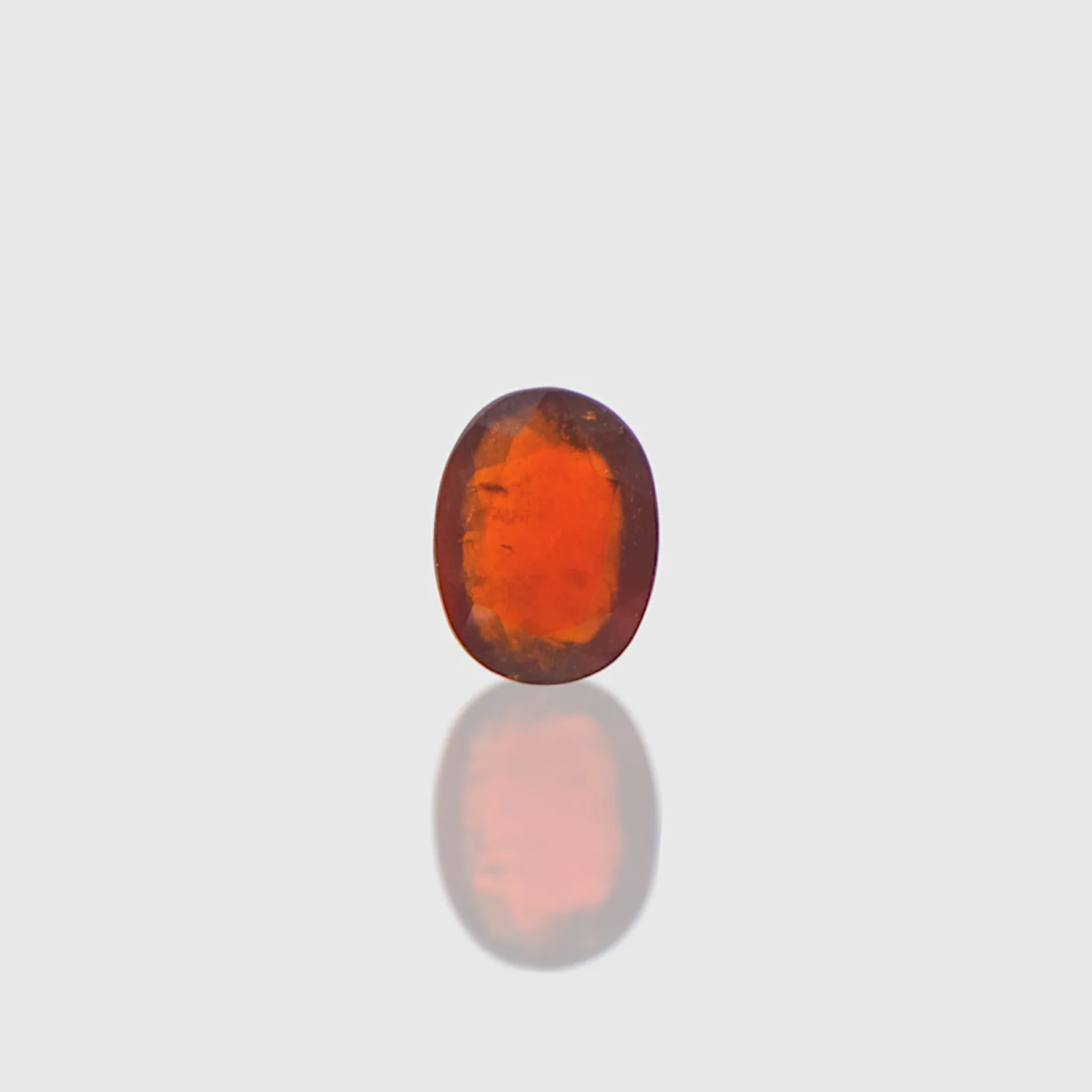 Hessonite - 5.68 Carat / AAA-Quality