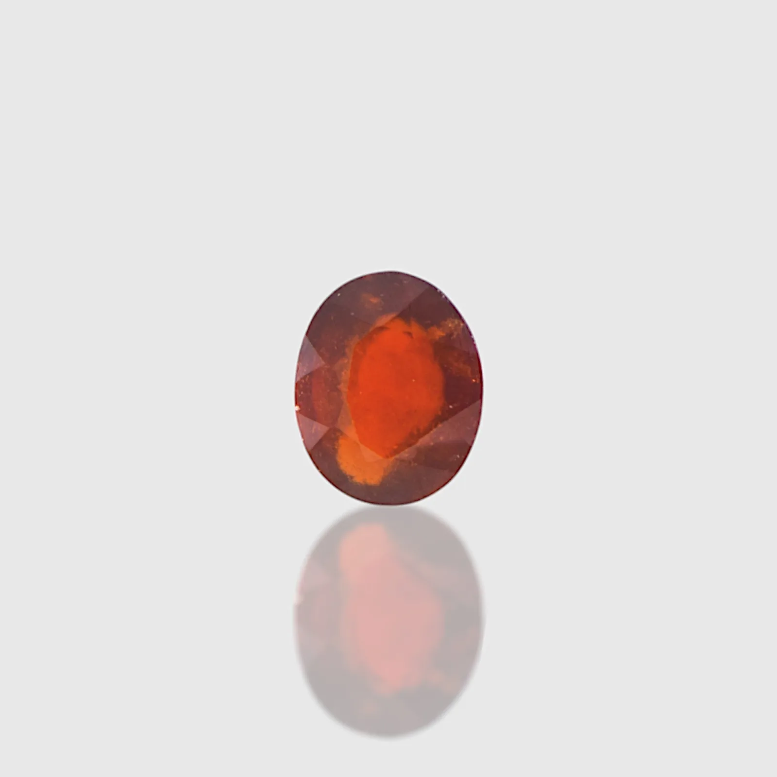 Hessonite - 5.47 Carat / AAA-Quality
