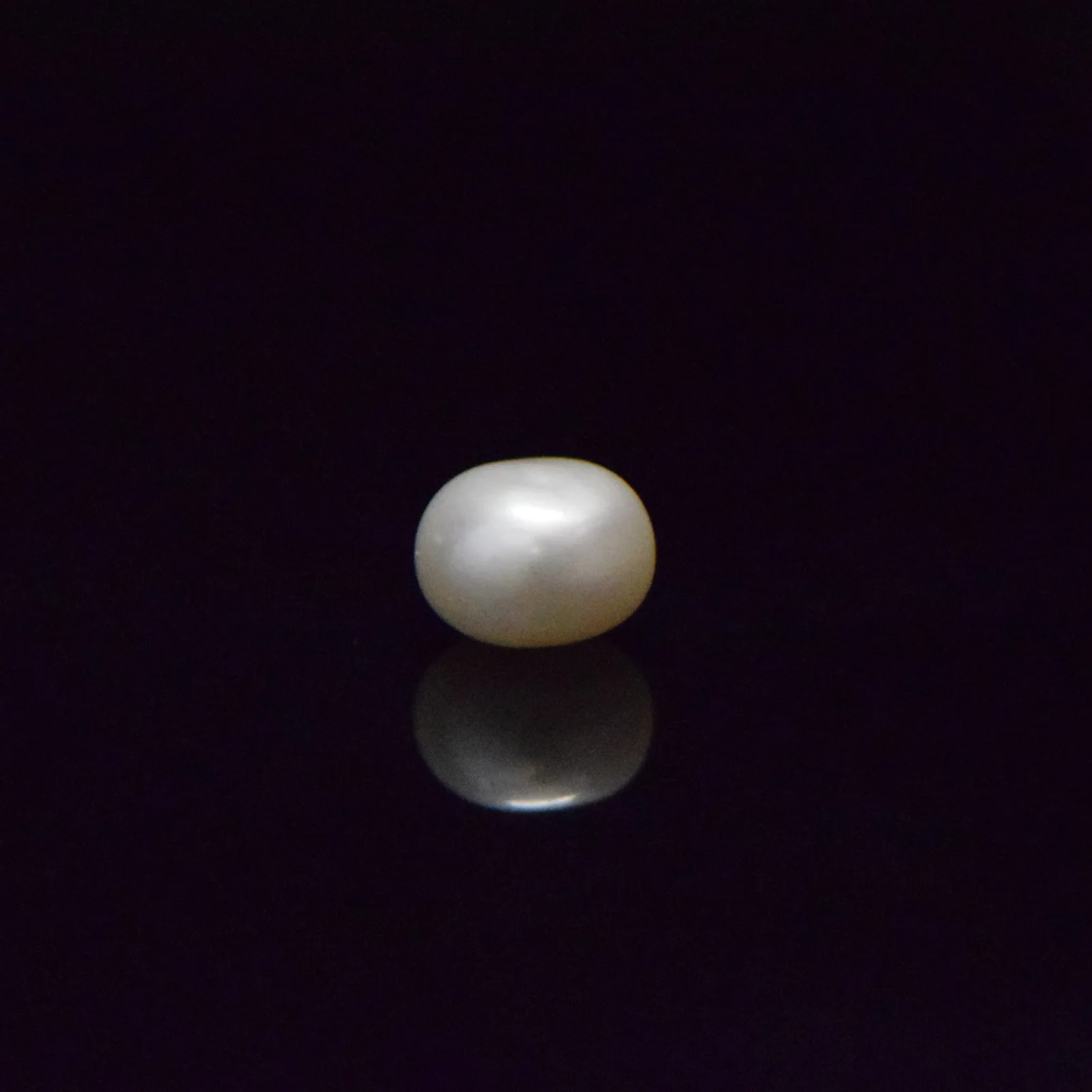 Fresh Water Pearl - 5.86 Carat