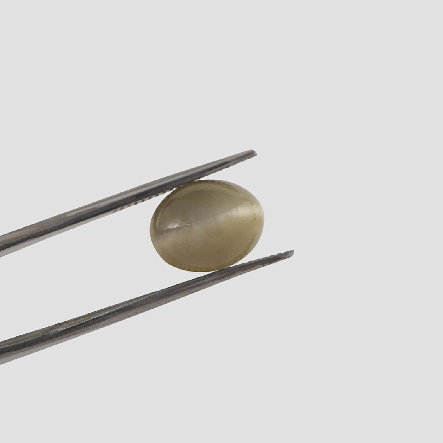 Cat's Eye - 5.57 Carat / AAA-Quality