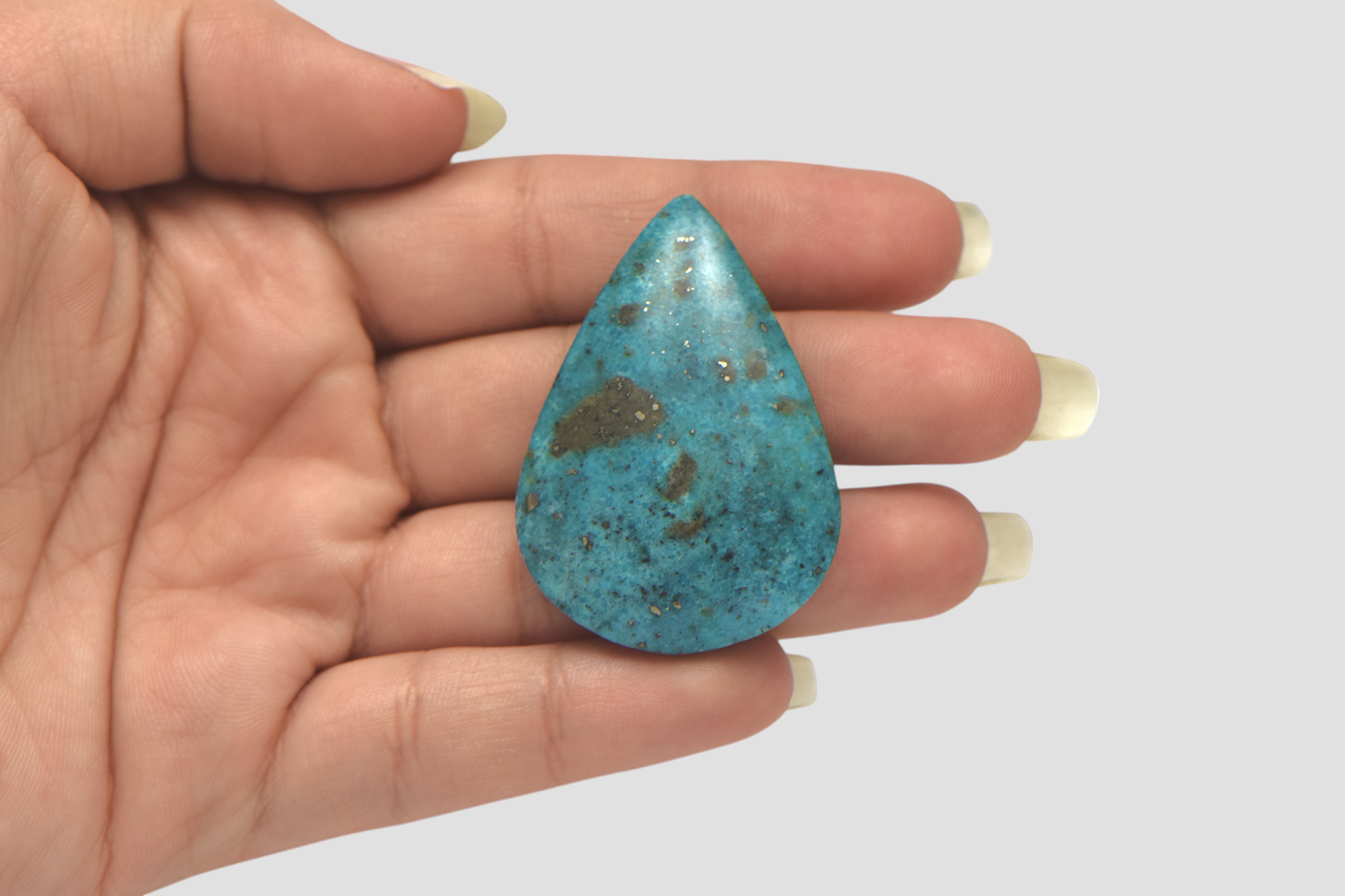 Irani Turquoise - 70.25 Carat / AA-Quality