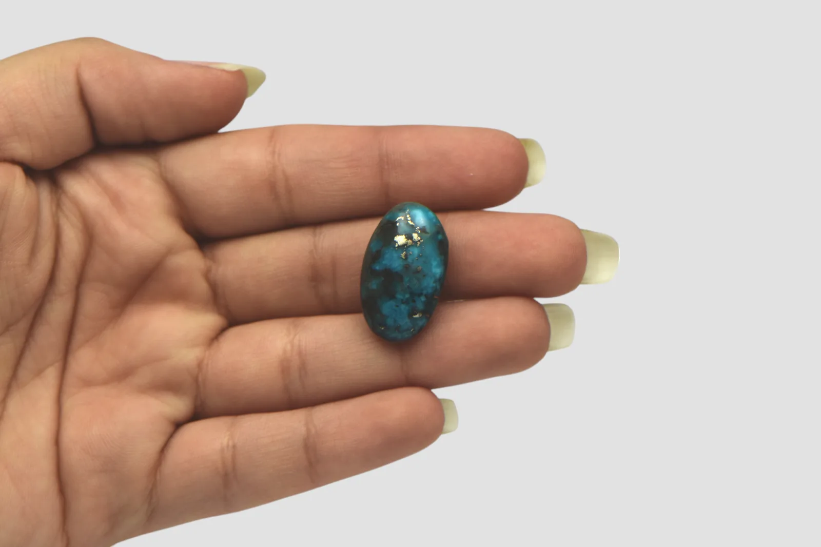 Irani Turquoise - 19.37 Carat / AAA-Quality